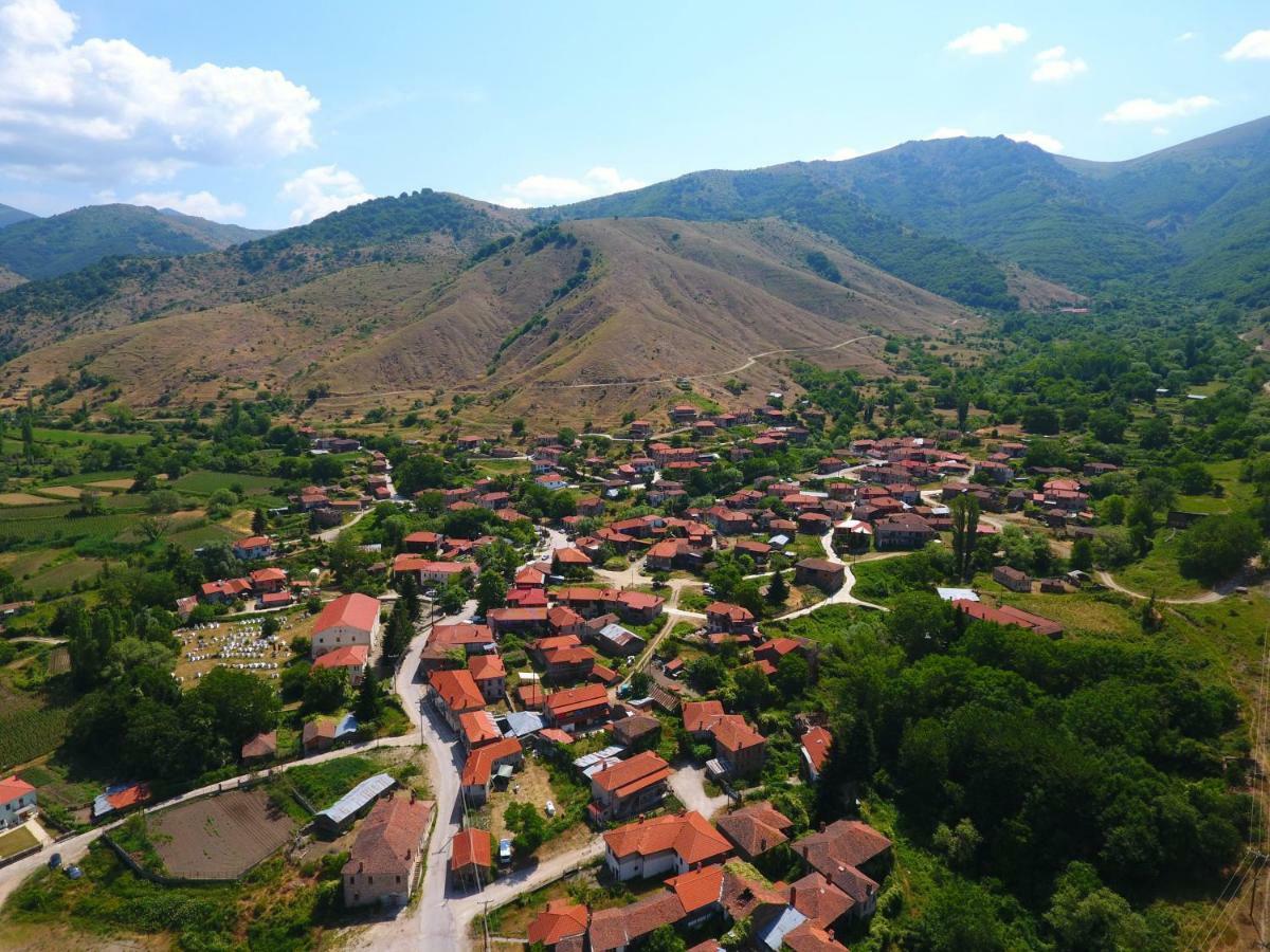 Dora'S House At Agios Germanos Prespes Guest House ภายนอก รูปภาพ