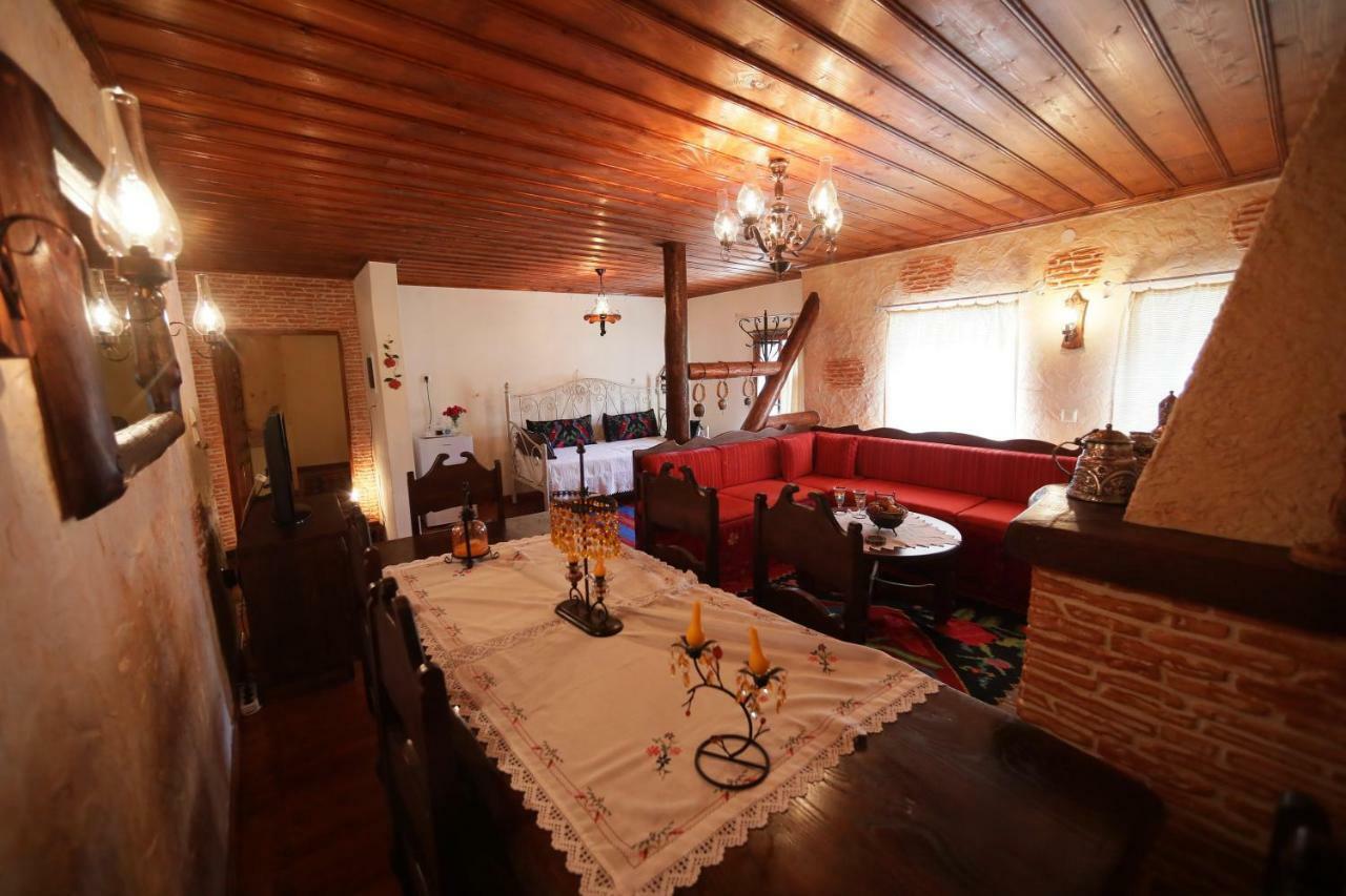 Dora'S House At Agios Germanos Prespes Guest House ภายนอก รูปภาพ