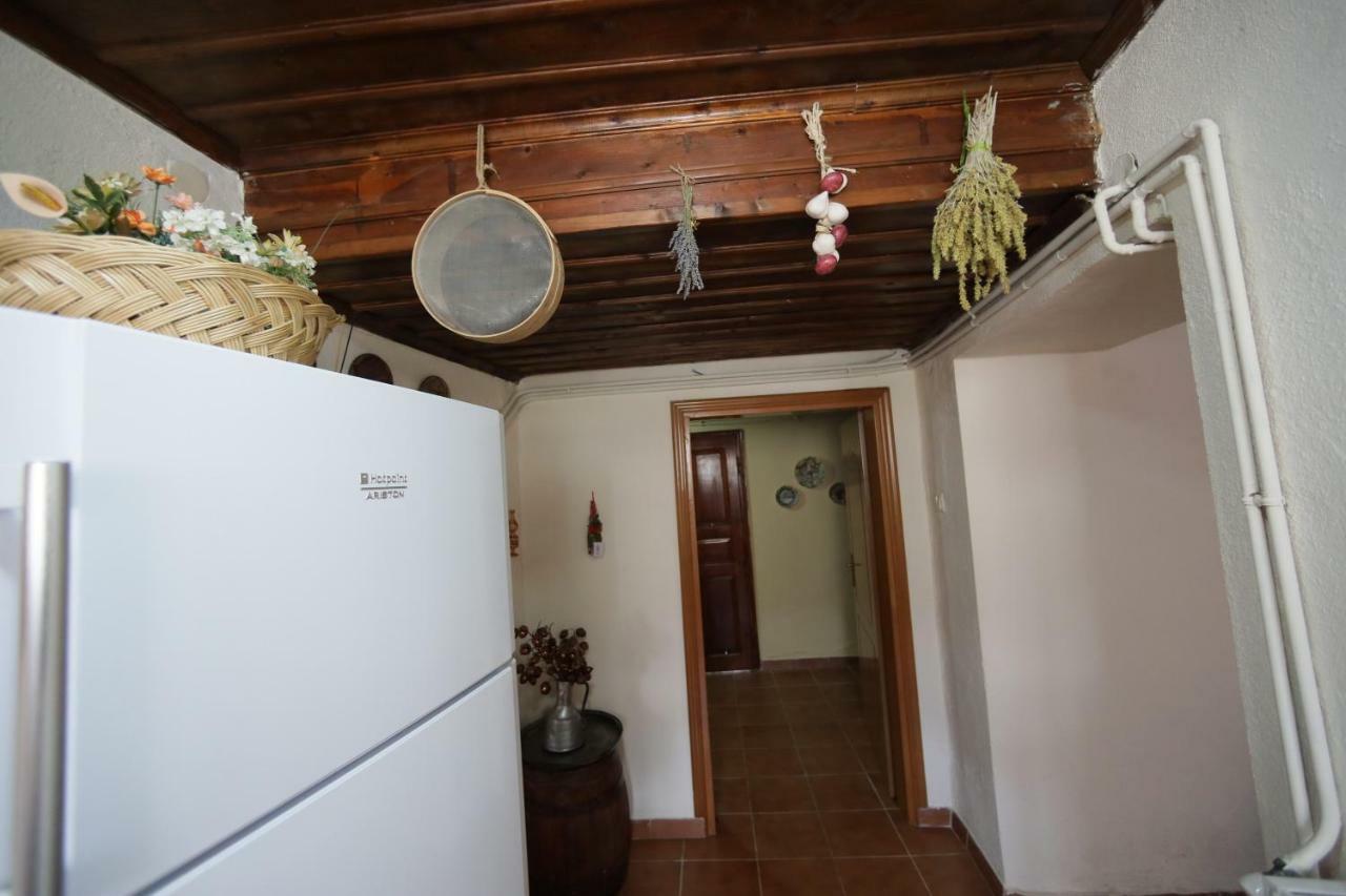 Dora'S House At Agios Germanos Prespes Guest House ภายนอก รูปภาพ