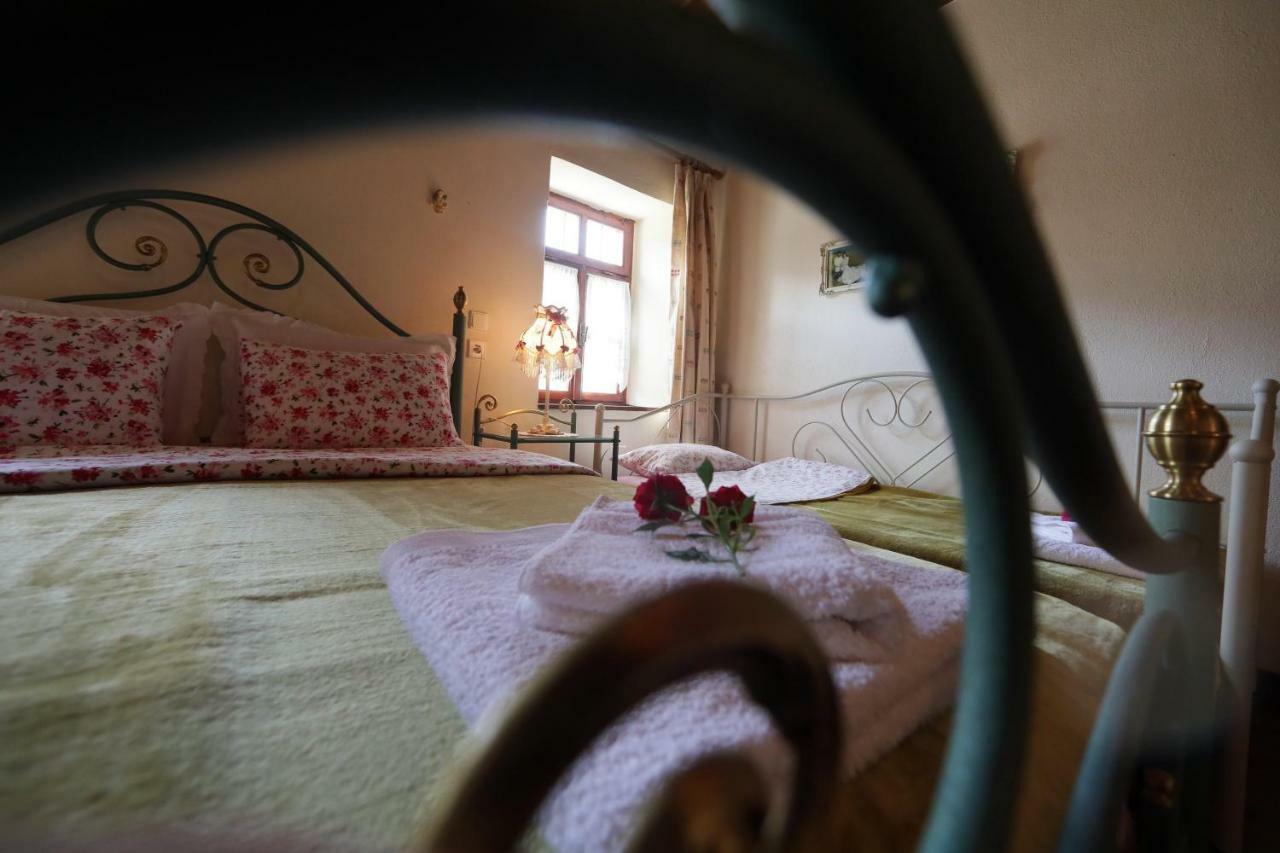 Dora'S House At Agios Germanos Prespes Guest House ภายนอก รูปภาพ