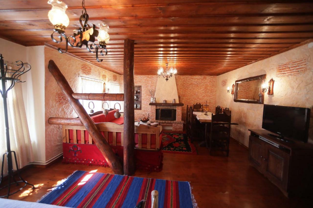 Dora'S House At Agios Germanos Prespes Guest House ภายนอก รูปภาพ